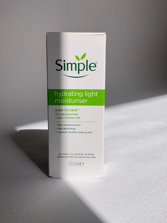 hydrating light moisturiser